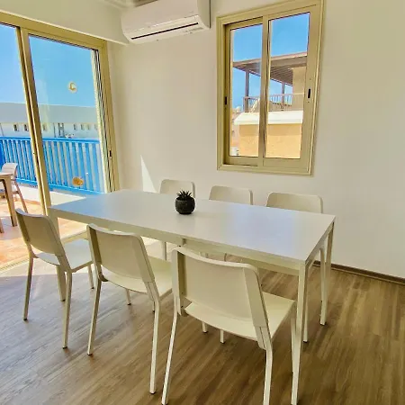 Basillica 3 Bedrooms Apartment *