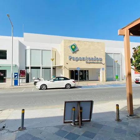 Basillica 3 Bedrooms Apartment *